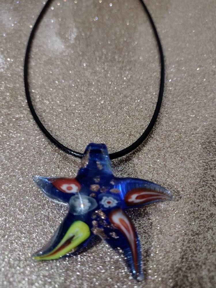 Just beautiful Murano style lampwork starfish necklace on 20 inch waxed cord #etsy #murano #muranoglass #MHHSBD #CelebsForSmallBiz #gift #lampwork #muranonecklace #starfishnecklace #giftforher #handmadegifts #handmadeinireland
#ShopSmallUK etsy.me/3t1cXgJ