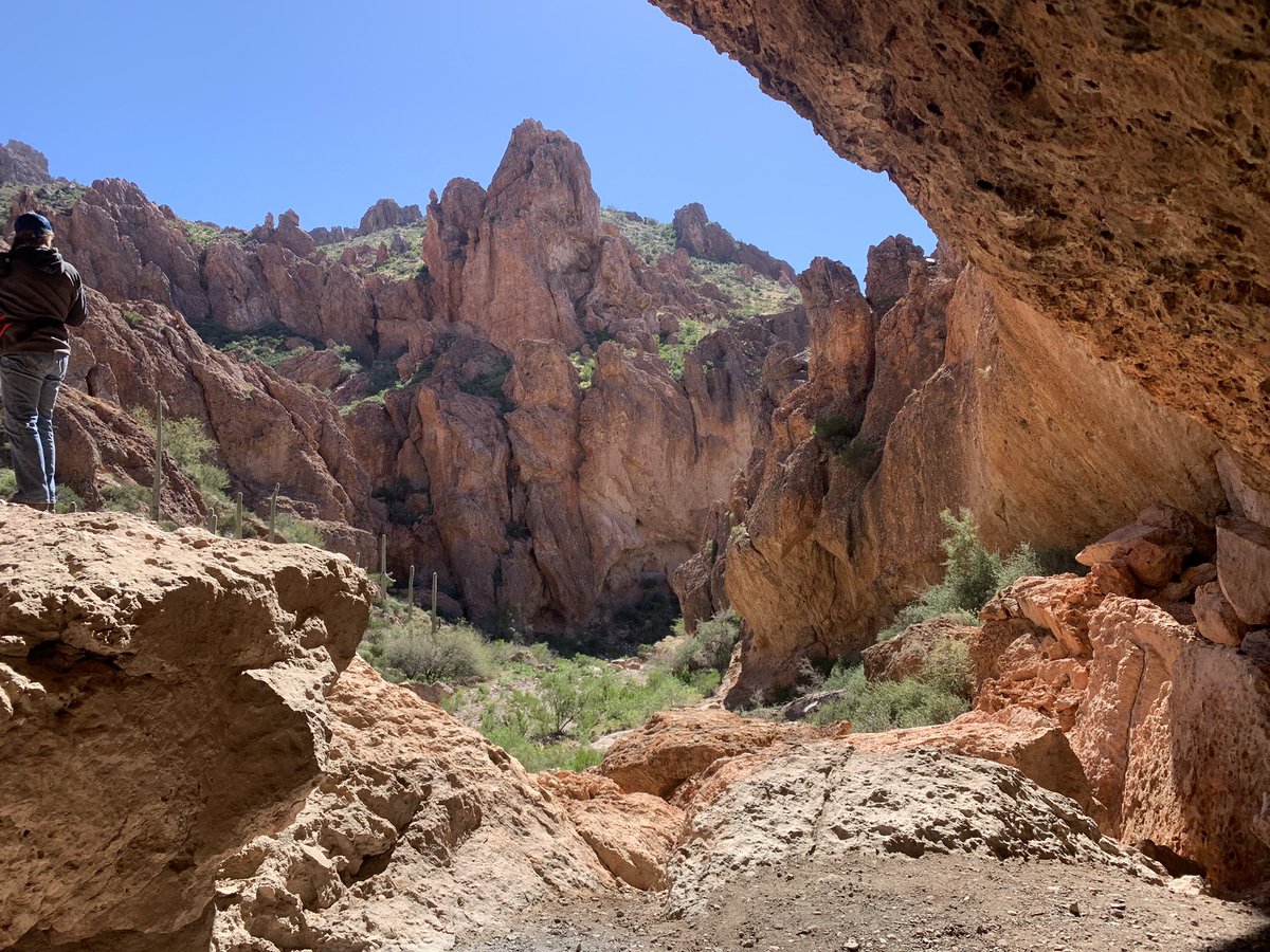 LennaWray's tweet photo. Today was a ride and a 3 mile hike to check out an old mine https://t.co/PdsNBzoKcl