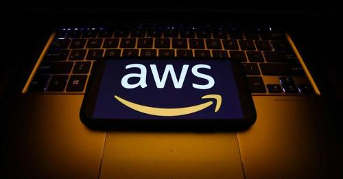 Gestionpe's tweet photo. #LoÚltimo | Amazon Web Services elige a Perú como nuevo centro de infraestructura de nube a nivel mundial ►https://t.co/yABolVHvfb

#Amazon #AWS #AmazonWebServices #Nube #TransformaciónDigital #PCM https://t.co/CPf23R0cJE