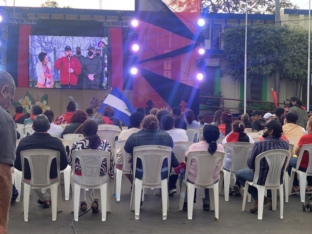 Viva nuestro General Sandino ♥️🖤  #SandinoSiempreMasAlla #AdelanteSiempre <a href="/ElEsteliano79/">🅴🅻 🅴🆂🆃🅴🅻🅸🅰🅽🅾 7️⃣9️⃣</a> <a href="/PELONE19/">PELONE</a> <a href="/NeydingR/">Neyding Rivera ❤️🖤🇳🇮</a> <a href="/SabrinaMeier85/">🇳🇮🇳🇮SABRINA MEIER🇳🇮🇳🇮🥰🥰🥰</a> <a href="/yaoska_lopez/">Yaoska Lopez❤🖤✌</a> <a href="/Wendy_Blandon19/">Wendy</a> <a href="/militante_sand/">🌷🌻🌼Heidi Castillo🌻🌷🌼🥰</a>