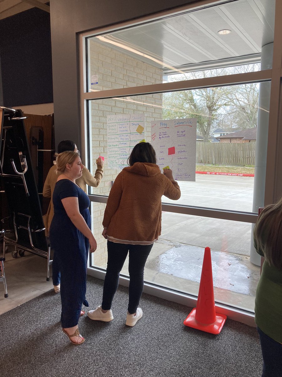 lsyrinek's tweet photo. @HallHawks @campbell @gilmore Construction doesn’t 🛑 our learning! 🤓 https://t.co/oAenq0QITu