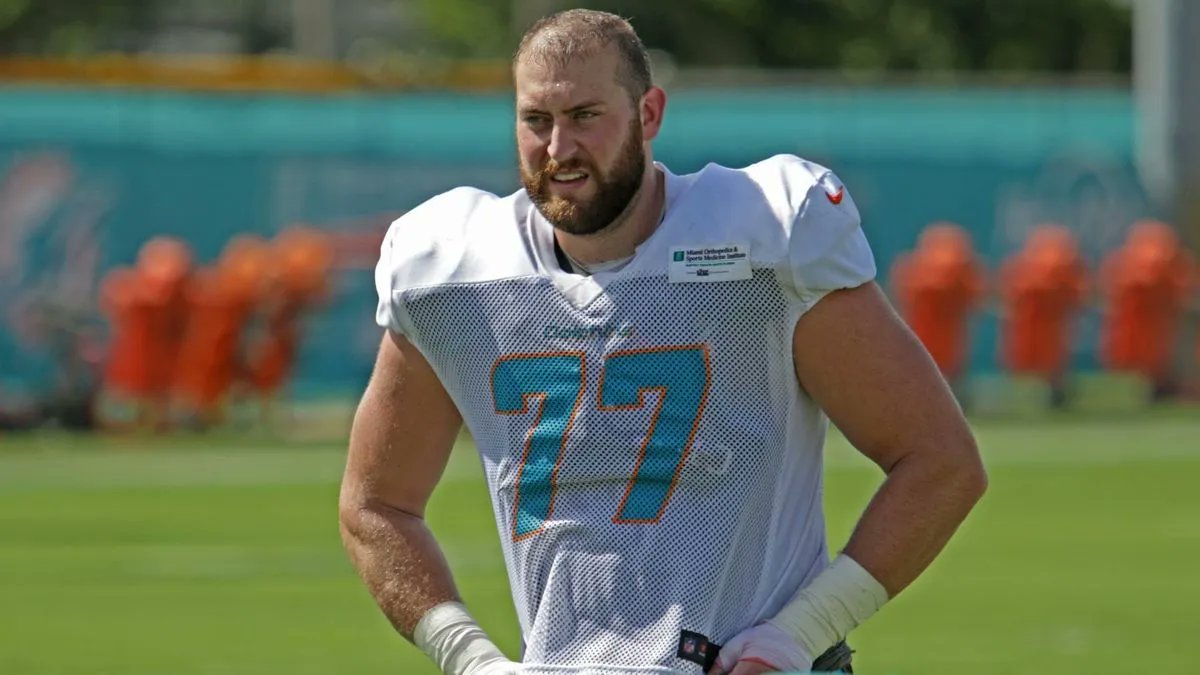 Dolphin_Nation's tweet photo. Miami can save $3.6 million by releasing Jesse Davis, per ESPN

Keep or cut? https://t.co/FqvtzBIXfq
