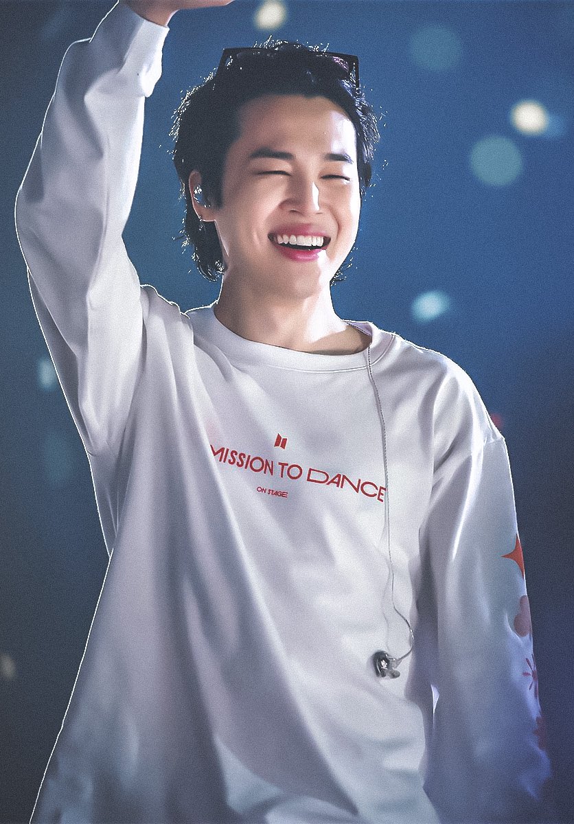 filesjm's tweet photo. he has the most healing smile in the whole world.❤️‍🩹 https://t.co/jaBM9eIE0x