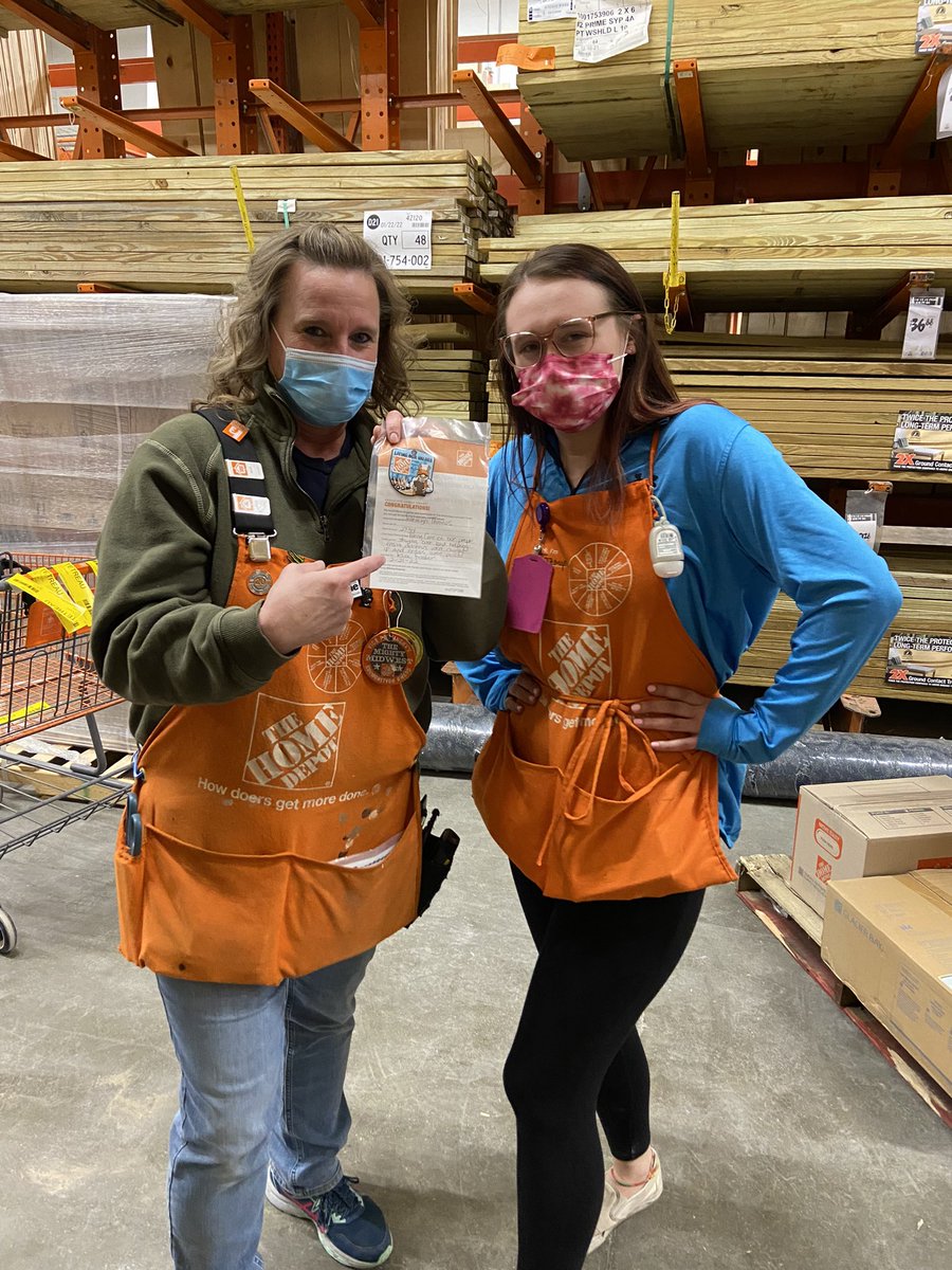 HUGE shout out to Jazmyn for “Taking Care of our People” by staying to help ensure deliveries and orders were pulled and ready to go!! <a href="/Home2734/">Chesterfield Home Depot #2734</a> @dennissanders13 <a href="/paulscag2734/">Paul Scaglione</a> <a href="/HDKevinH/">Kevin Hernandez</a> <a href="/mamark1963/">Marilyn Markham</a> <a href="/Eminy2734/">Emily Baker</a> @ericpalomo11