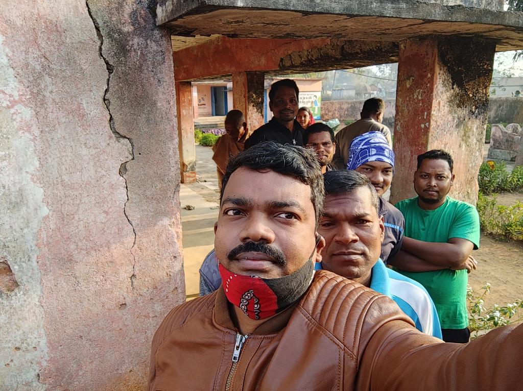 rabindra_1988's tweet photo. #VotingDay #PRIElection-2022 #OdishaDemocracy #HailDemocracy https://t.co/Vn8FNOUJfr