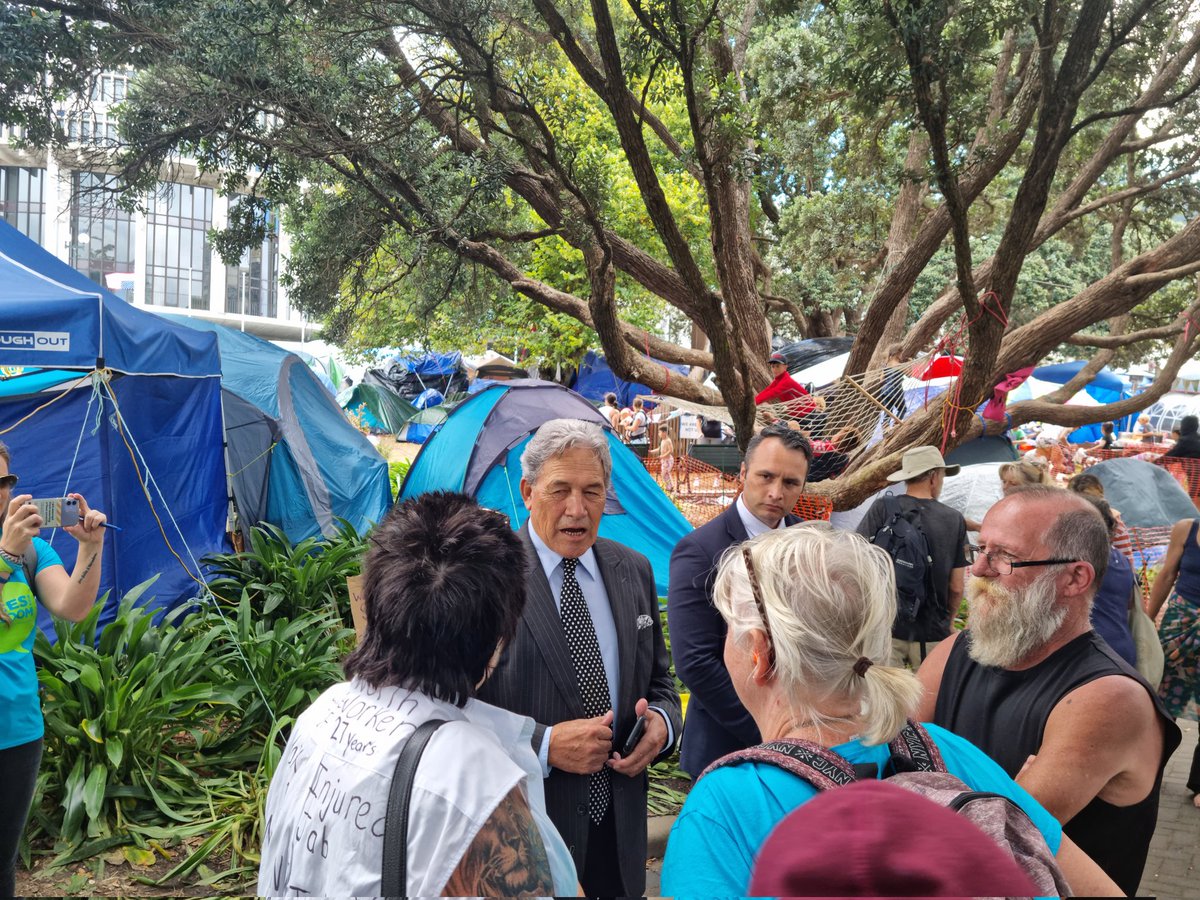 Anneke Smith tweet media