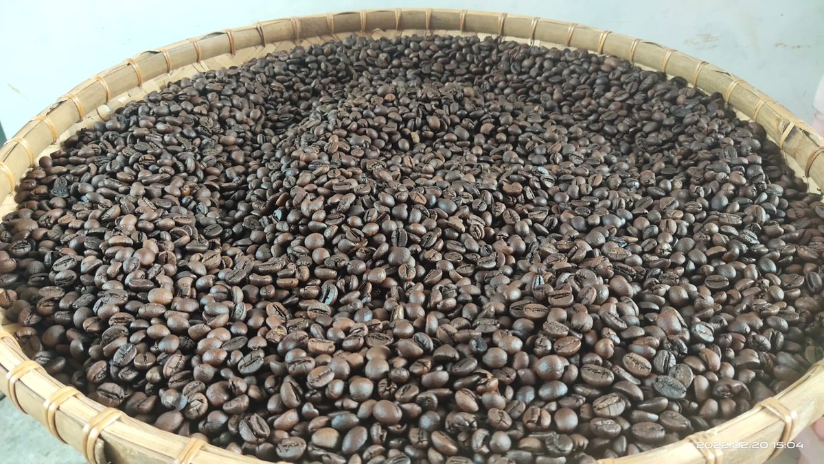 kadusbro's tweet photo. @ganjarpranowo Sebagai warga asli pekalongan saya bangga slh satu perwakilan @asalkopi semoga menginspirasi kopi2 yg lain mtursuwun @rezarahardiannn &amp; pak gubernur @ganjarpranowo 🙏🙏🙏🙏
https://t.co/jc7mr7uFzL https://t.co/aOWzP4L1p4