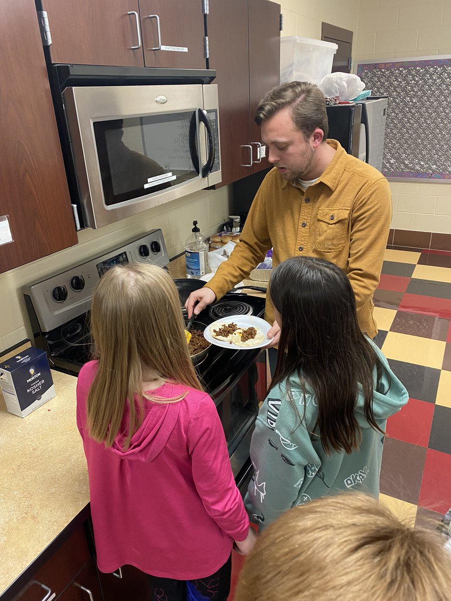 Jamie Moore tweet media