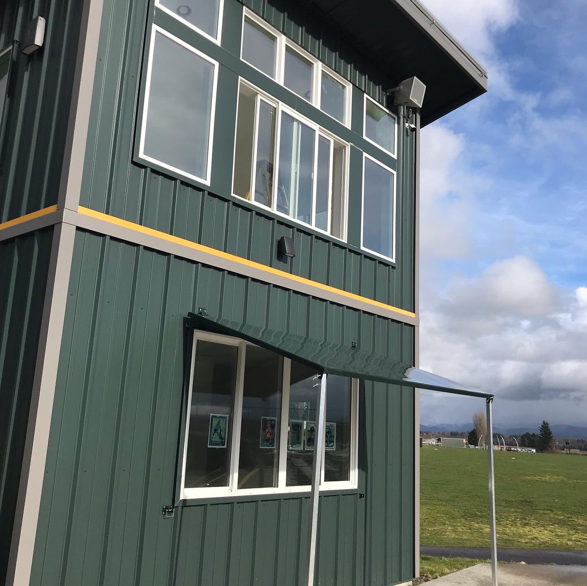 LYNDENBASEBALL's tweet photo. Another item checked off my coach’s pre-season to do list: prime & paint new press box and concession stand. It looks AWESOME! #weekfromtoday https://t.co/3kZtcRb8SS