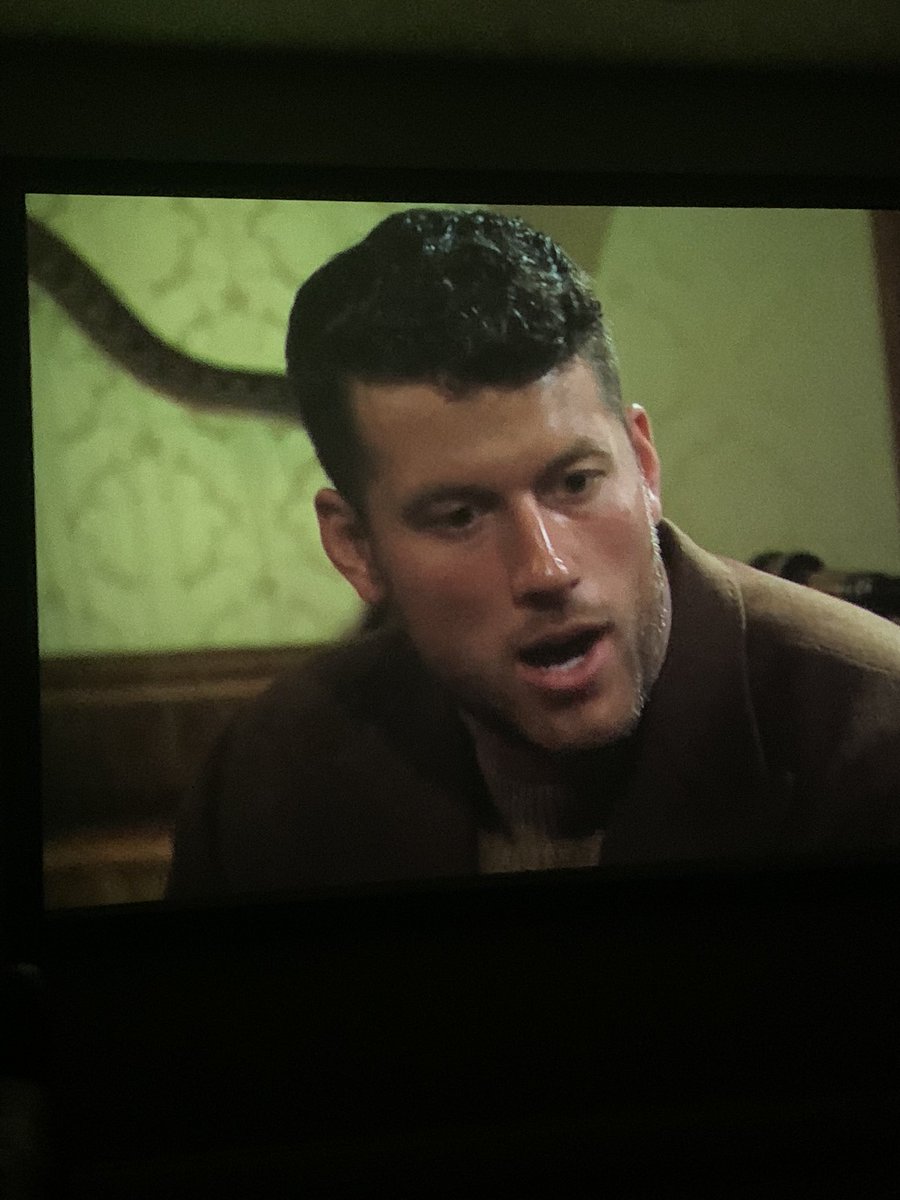 fedele_mary's tweet photo. FINALLY this man can see through the bullshit  #TheBachelor https://t.co/nkUqOv8RVq