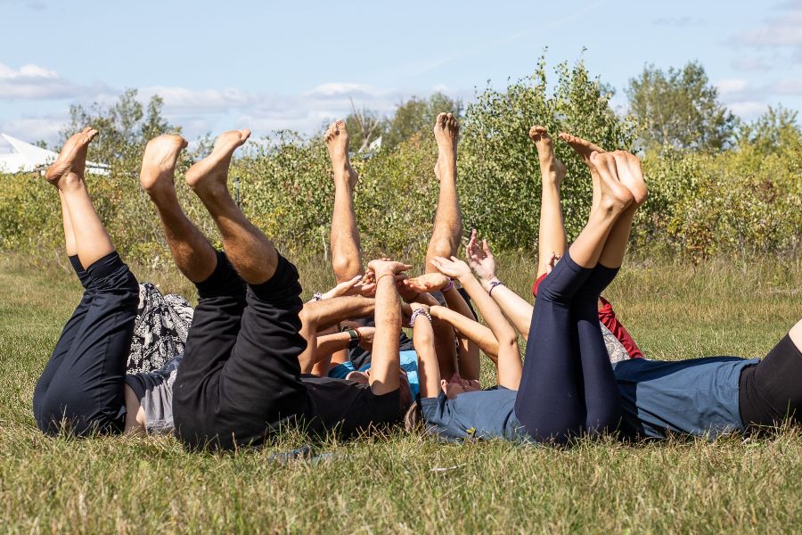 Will you do us a favor? -

#SpreadLove  #RaisetheVibration

 mailchi.mp/iamfestival/wi…