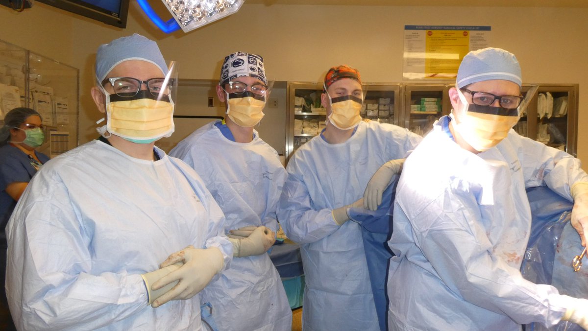 joeclarkmd's tweet image. "Many hands make light work" - glad to have had MS4 @M4tt_Chapman, MS3 @Zachary_Corey_, PGY3 @urodrmike, &amp;amp; PGY4 @UroEccles helping me out on particularly difficult case @PennStUrology