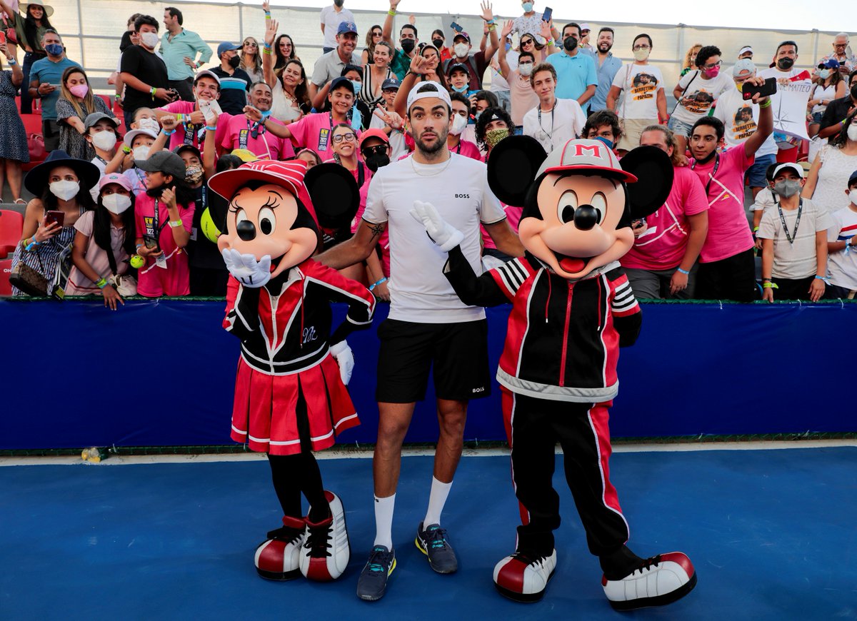Como parte del primer día de actividades del #AbiertoMexicanoDeTenis, se realizó el esperado Kids Day, que este año contó con la presencia de Mickey Mouse y Minnie Mouse, personajes emblemáticos de Disney. Más información: bit.ly/3JJrWlX #AMTXESPN #ESPNenStarPlus