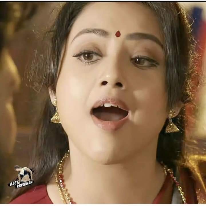 Actress Meena Beautiful hot heroine Mina, Tamil hot aunty Meena