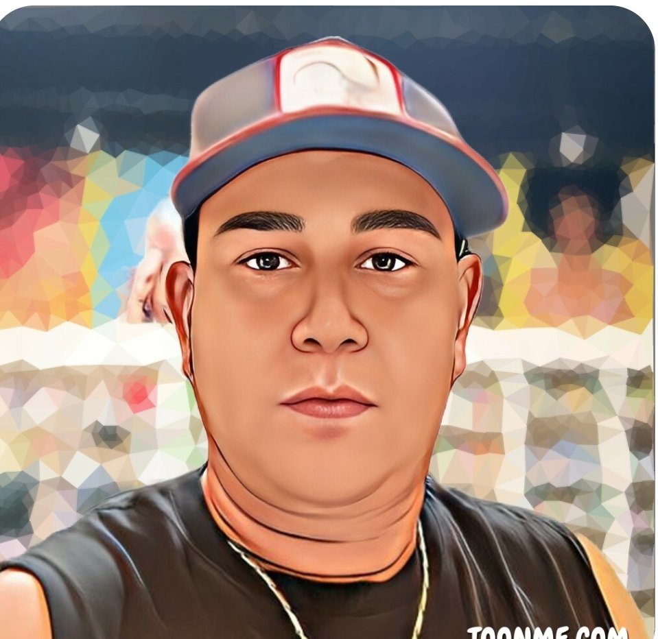 JCBarrera73's tweet photo. Aquí tipo caricatura peromteal https://t.co/SnAPzXYzO7