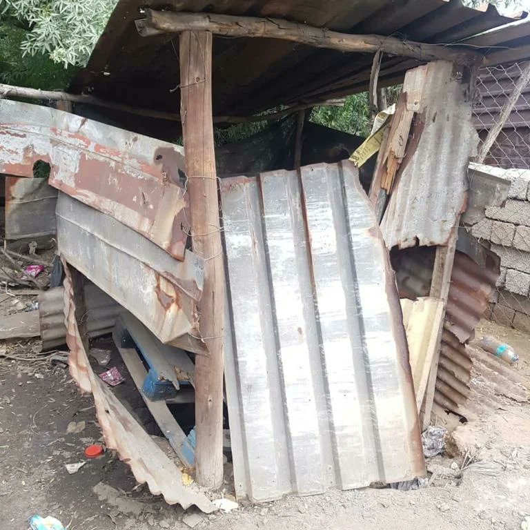 Kay_mafgee's tweet photo. We will be donating to this less fortunate family at Emalahleni on the 5/03/2022 @santavillage we far behind in terms of donations. Any form of contribution will be highly appreciated for more info contact me on 0764188603 https://t.co/ZyoKI9ew2K