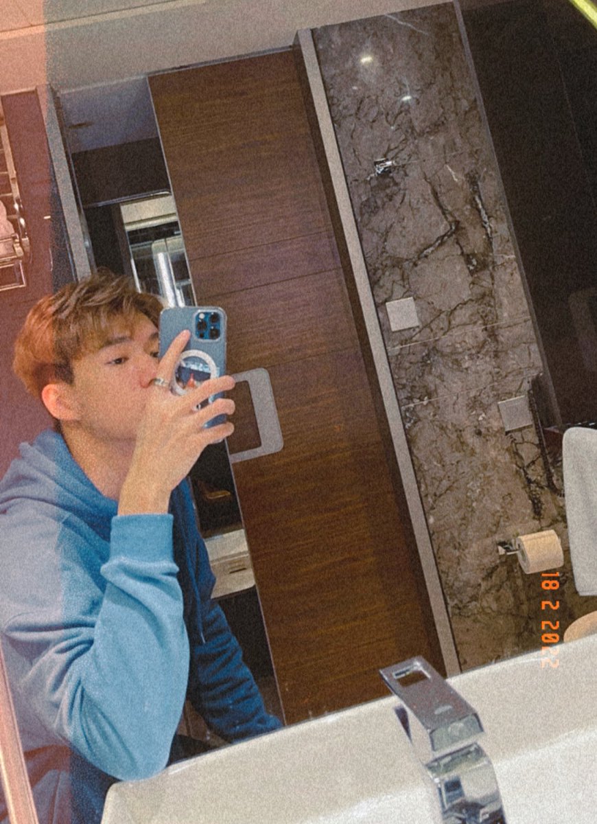 stephennnhaha's tweet photo. 好悶 想去staycation 
有冇人認得依間係咩酒店 https://t.co/CxVmh6VOXK