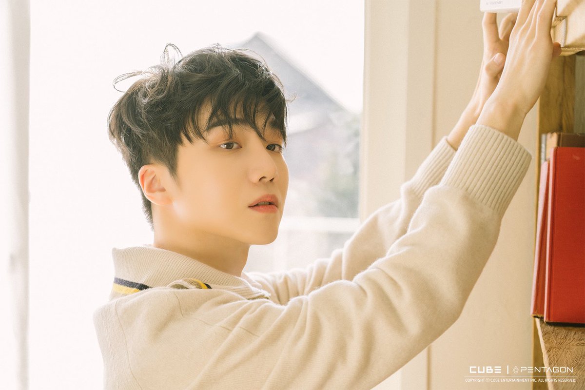 jinhoarchives's tweet photo. jinho 2022 seasons greetings behind https://t.co/LmMx1oJMVV