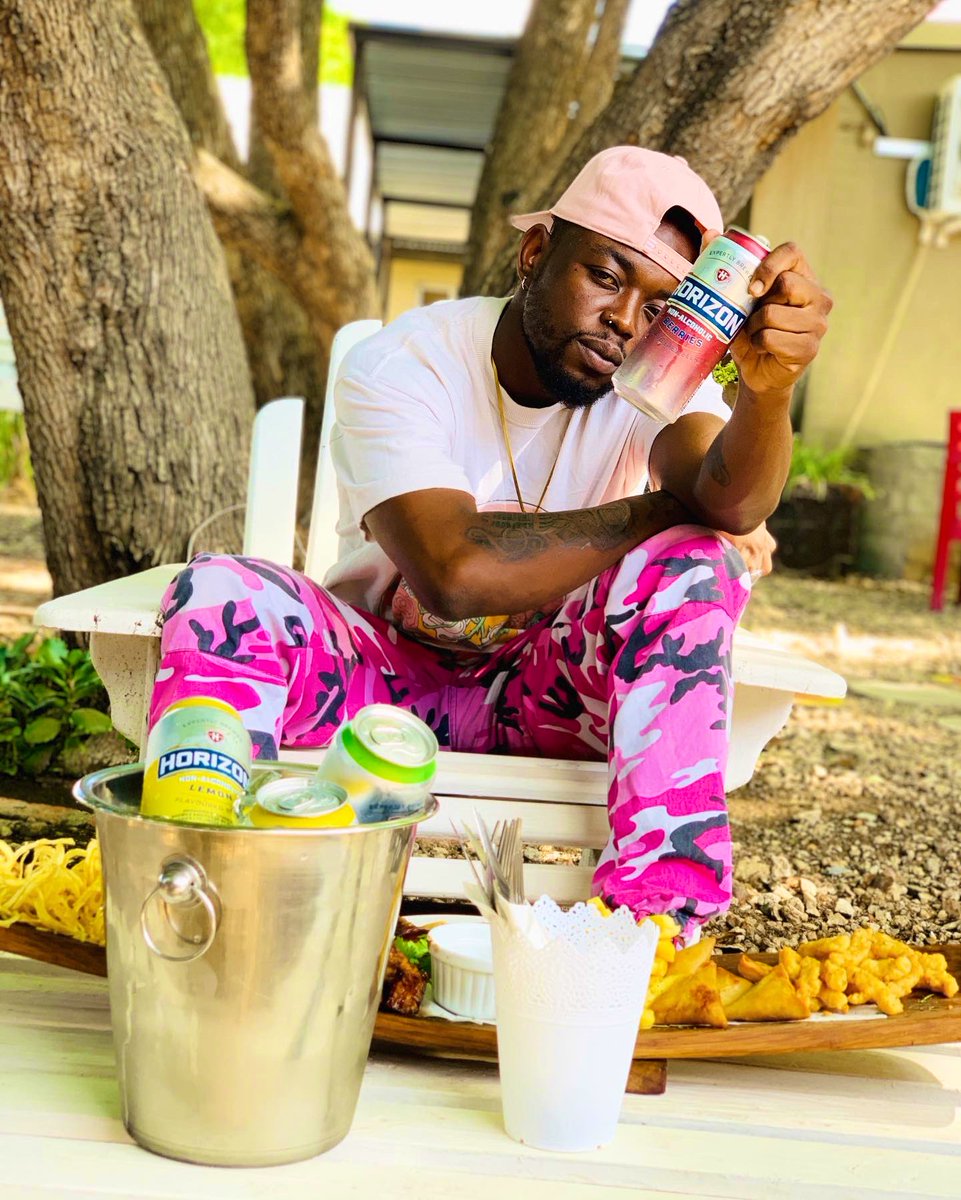 DjCastro_nam's tweet photo. Big week, ready to go support @YeezirN but for now letβs have some lunch while sipping on my favorite non-alcoholic beer. #BrewedFor24seven #BrewedForSummer @Horizon_nam https://t.co/Z4nzgcyCsv