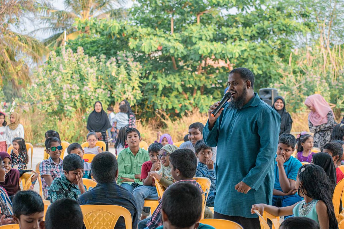ManadhooCouncil's tweet photo. ނ. މަނަދޫ ކައުންސިލާއި ޖަމިޔަތުއްސަލަފް ގުޅިގެން 18 ފެބްރުއަރީ 2022 ވަނަ ދުވަހު ކުރިއަށް ގެންދެވުނު'ކޮއްކޮމެންނާއި އެކު' ކުޑަކުދިންގެ ހަވީރުގެ ތެރެއިން. @JAMIYYATHSALAF @aliramyz https://t.co/vvd5m0DfOi