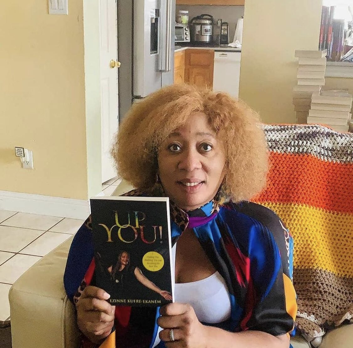 upyouwithezinne's tweet photo. A room without books is like a body without a soul.

Take a good book to bed with you—books do not snore. Read upyou every day and night and learn new things about life

UPYOUWITHEZINNE

#findingself 
#finding purpose 
#upyouwithezinne https://t.co/chw1PWW82g