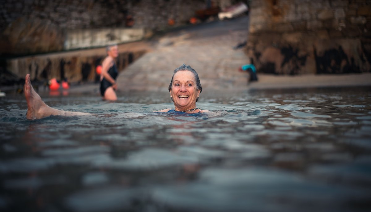 SeaStudio_ie's tweet photo. Monday morning
#dlrLens #dlrLens_EscapeTheCity #seastudio #photoswimthesis #dunlaoghaire #coliemore #dalkey https://t.co/Hd2WocTugy