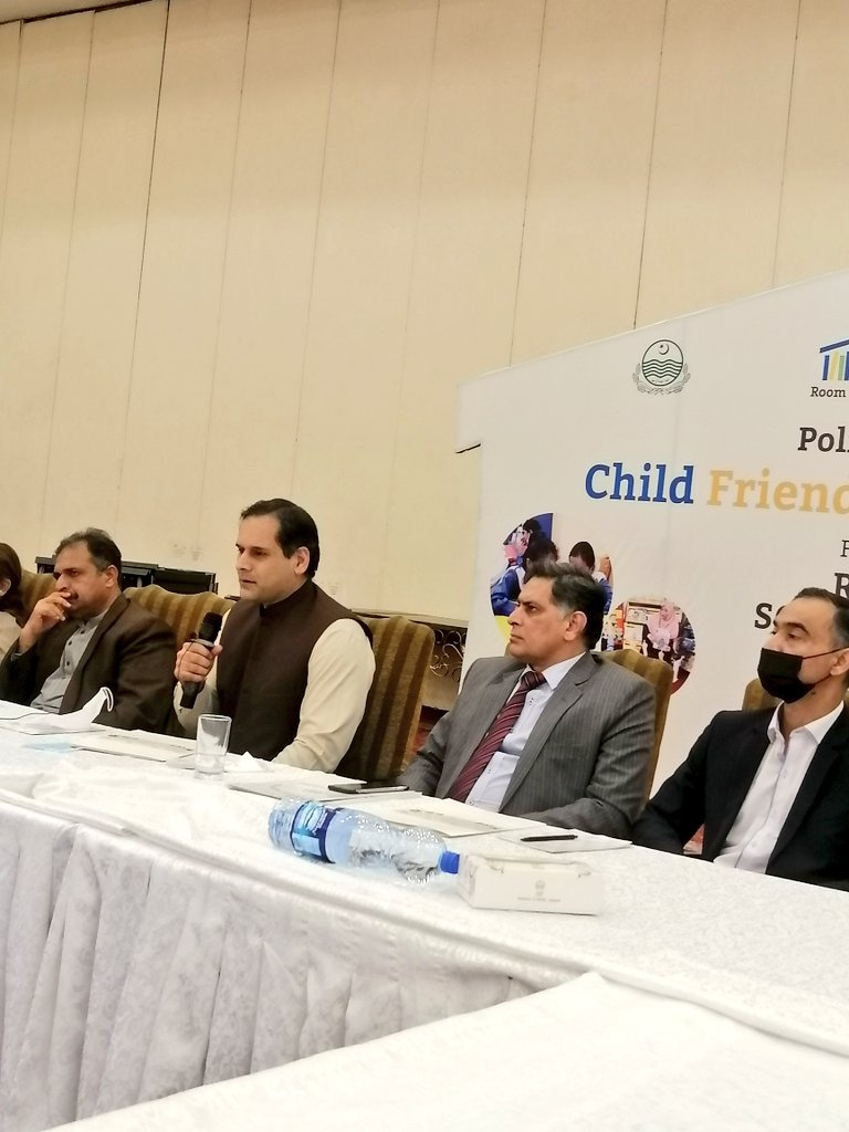 itacecorg's tweet image. Special Secretary @SchoolEduPunjab Mr. Zaheer Hasan joins the policy dialogue as chief guest. Says libraries established under #PakistanLiteracyProject will go a long way in inculcalting the spirit of reading among children.

@RoomtoRead @CLC_Lahore @BaelaJamil