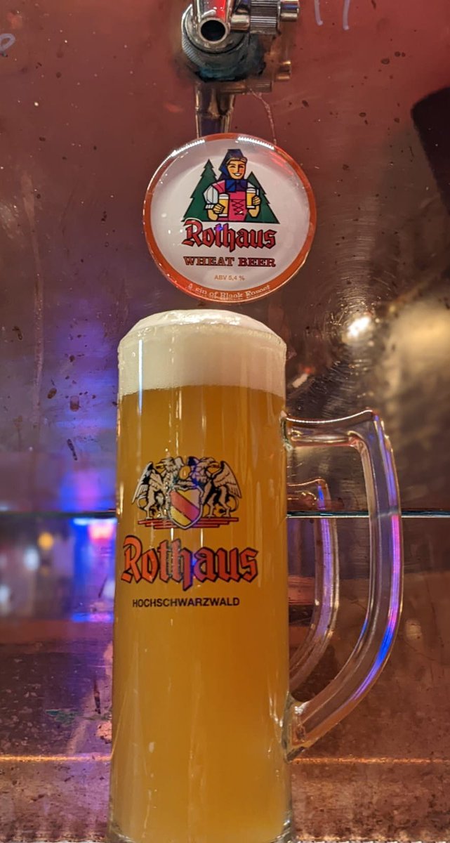 Delicious <a href="/RothausBeer/">Rothaus UK</a> Hefeweizen now pouring 🍻
<a href="/BlackForestBeer/">Black Forest Beers</a>