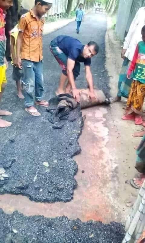 "Saya gulung juga ni jalan"