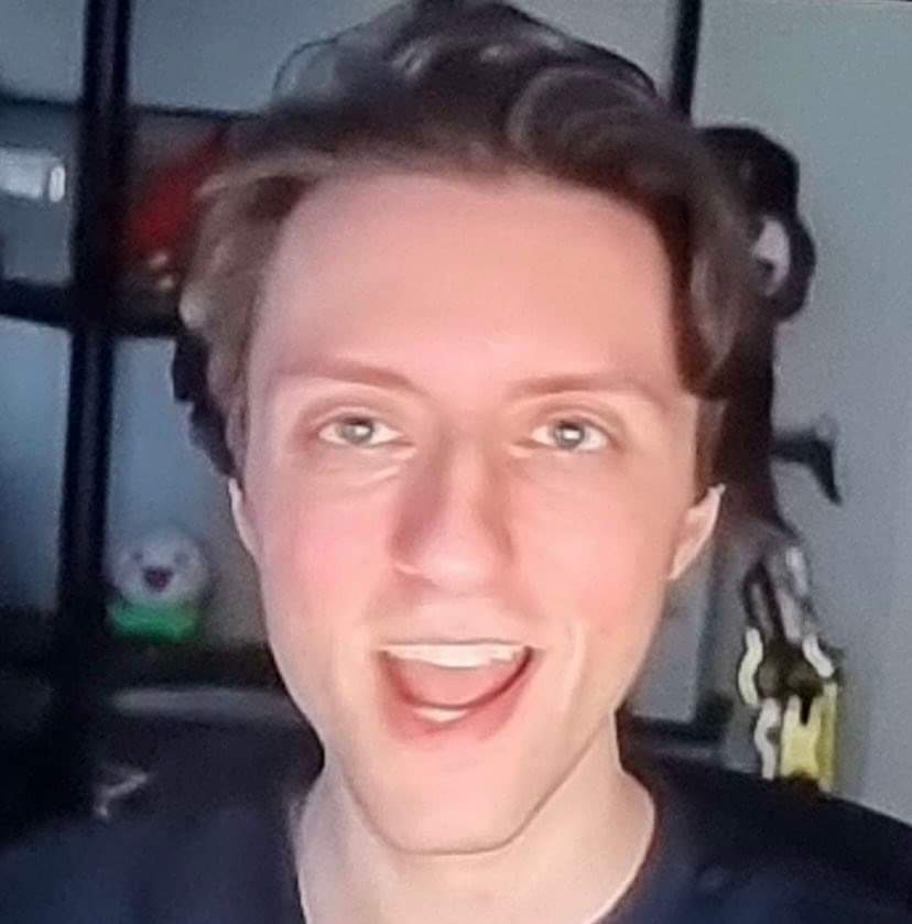SleetPlays's tweet photo. Why are my favourite YouTubers for certain games slowly becoming the same person? @DattosDestiny @MrRoflWaffles https://t.co/vAznL5ZpPq