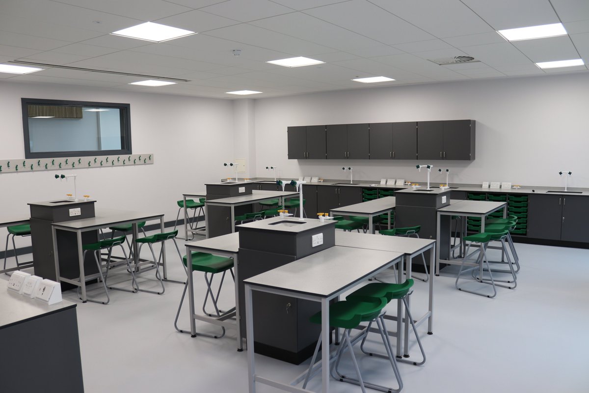 ffeclimited's tweet photo. FFEC have delivered the fixed and loose furniture for Lord Wandsworth College in Hampshire. 13 new Physics, Biology and Chemistry labs and prep rooms for secondary and sixth form pupils.
@LordWandsworth 
@WWA_studios 
@FelthamCLtd https://t.co/TOeg1Bvpaa
