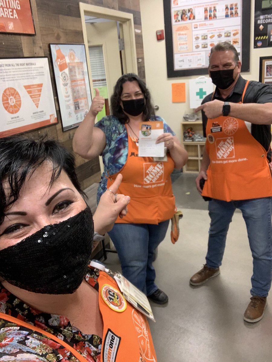 Felicia Puente (Duran) (@feliciapuente05) on Twitter photo Recognizing these two Rockstars at The Creek. Thank you Rick and Michelle for living our values! @NicoleM0415 <a href="/D66Celest/">Sheldon Celestine ๐น๐น๐บ๐ธ</a> <a href="/cat_thanner/">Cathy Thanner</a> Recognizing these two Rockstars at The Creek. Thank you Rick and Michelle for living our values! @NicoleM0415 <a href="/D66Celest/">Sheldon Celestine ๐น๐น๐บ๐ธ</a> <a href="/cat_thanner/">Cathy Thanner</a>