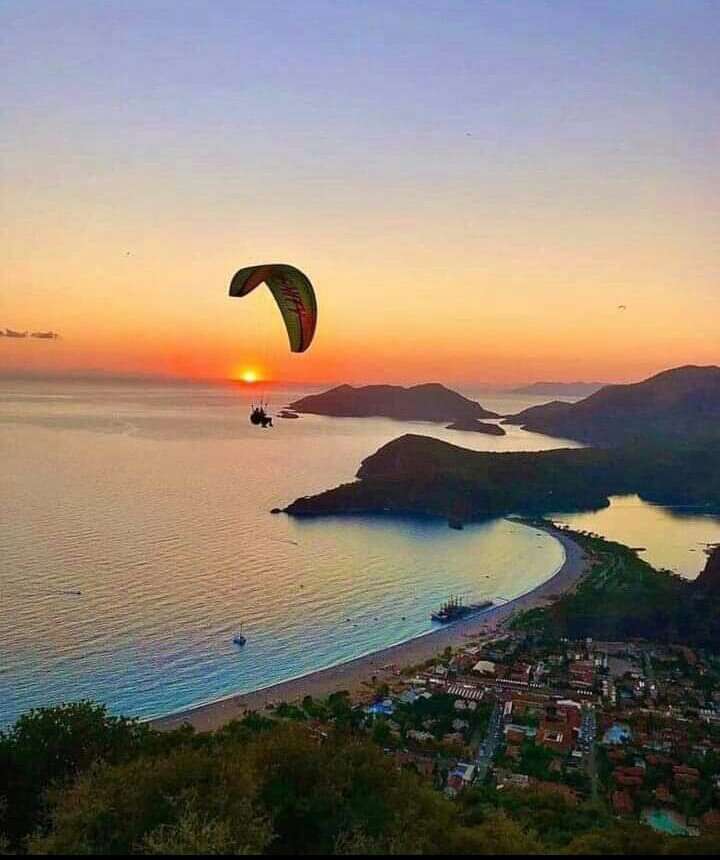 Hep diyorum .....önce sağlık. ....parayla sağlık kazanilmaz. ....o kadar dikkat etmeme rağmen. ....testler negatif  ama  covid akcigere yerleşmiş. ......5 gün yoğun bakım  7 gün odada bakim Dr dediki tip olarak yapacak bişi kalmadı. ....

Günaydın hafiss.