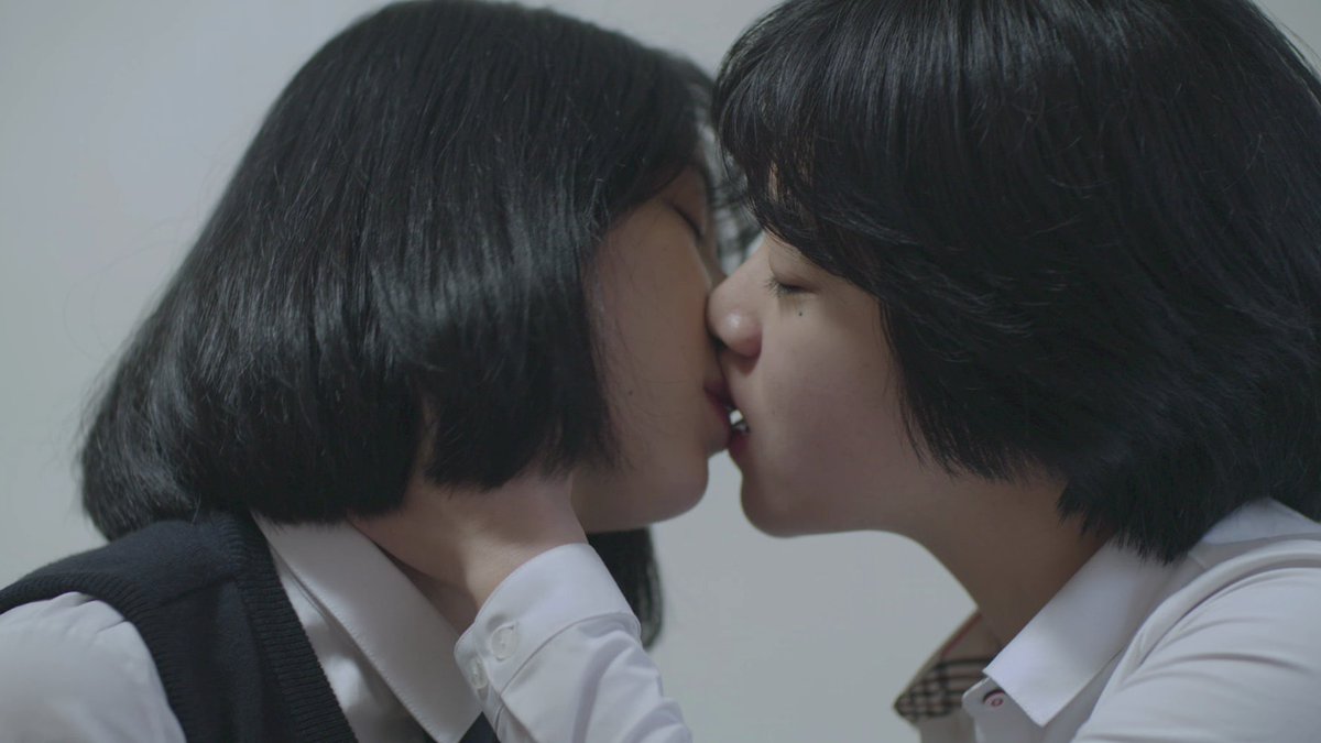 gagaoolala's tweet image. A Korean GL? Are my eyes cheating me?😍
🌈#AnAlgorithm is now available on GagaOOLala!
👉gagaoolala.com/en/videos/2588…
