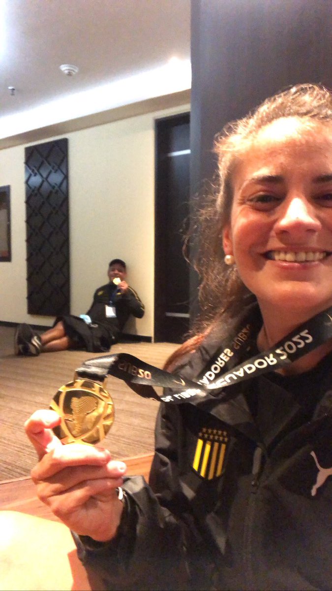 luichipasare's tweet photo. Campeones de América!! Con mi sub 14. Crecieron 😂, crecimos 👵🏼. Salú!! https://t.co/Ux5I5uiGc8