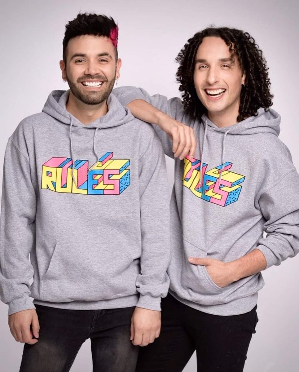 poptrendsmx's tweet photo. Felicidades a Los Rulés, @dgocardenas y @Jorge_Anzaldo por 6 años de muchas sonrisas. 🥳
#TEAMRULES
#RULES6AÑOS https://t.co/ZZgpoieYw0