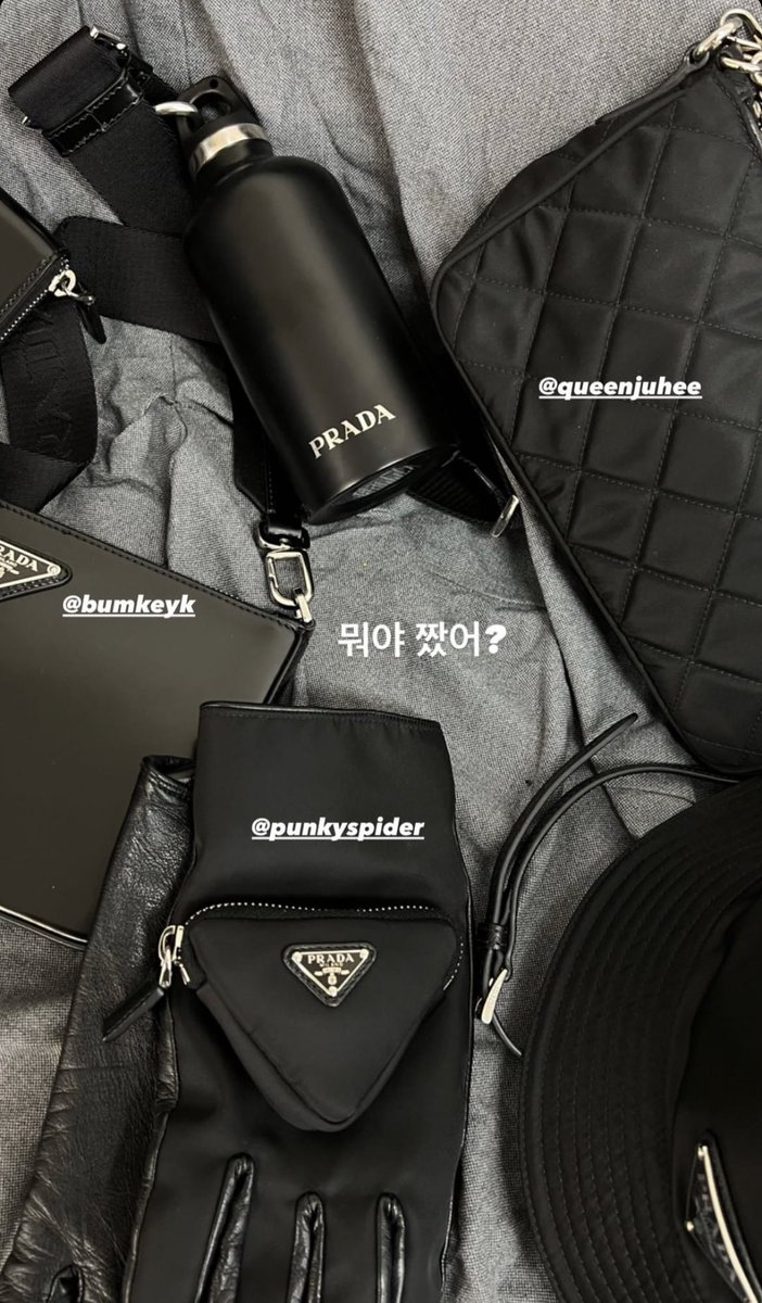 itsur0hee's tweet photo. 일하네♡ 화보 기대할게 (뭐 한다고 말한 적X) https://t.co/RTCB5Gnhip
