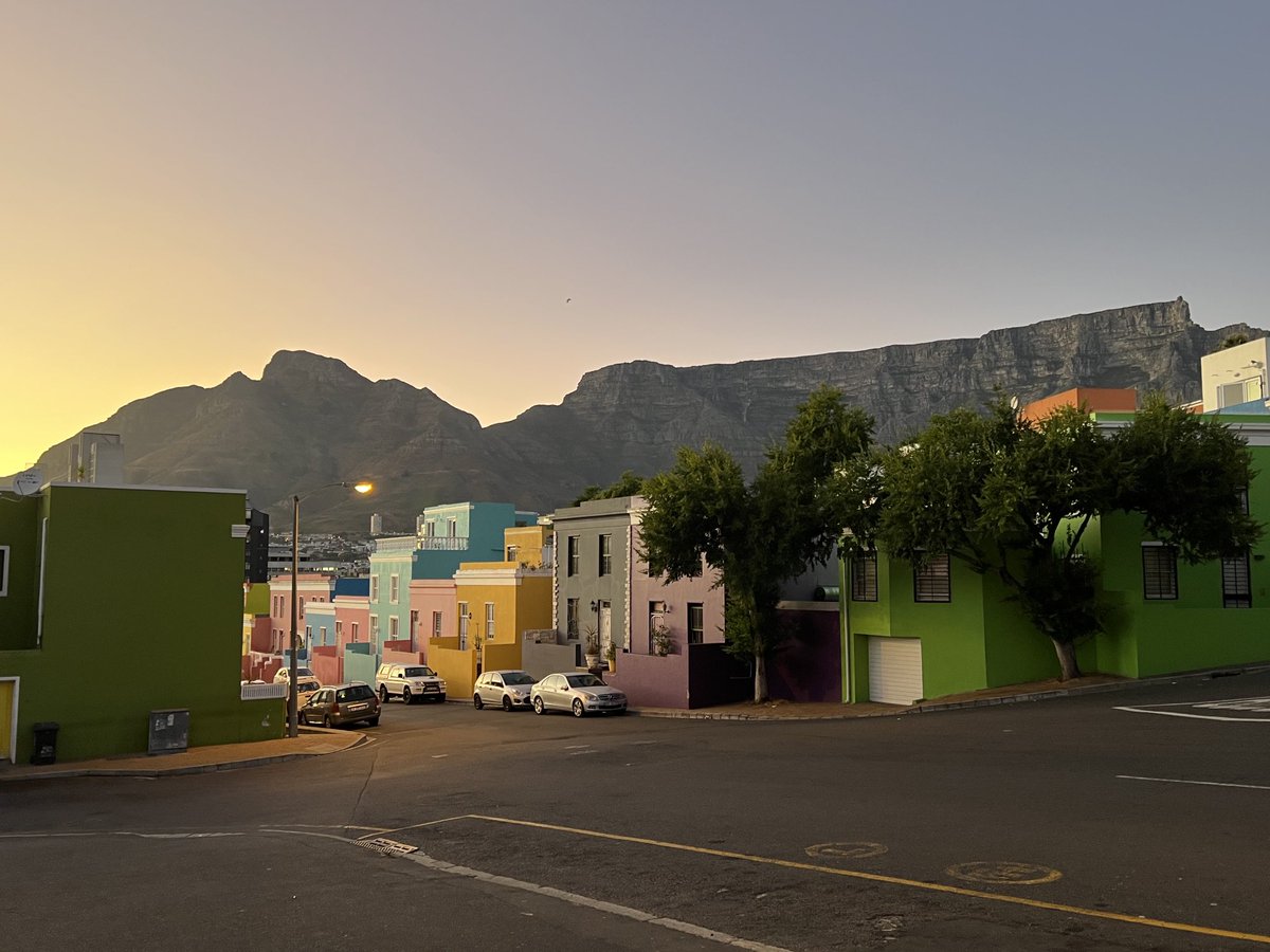 joelpollak's tweet photo. Good morning, #CapeTown https://t.co/My3lEF1hYe
