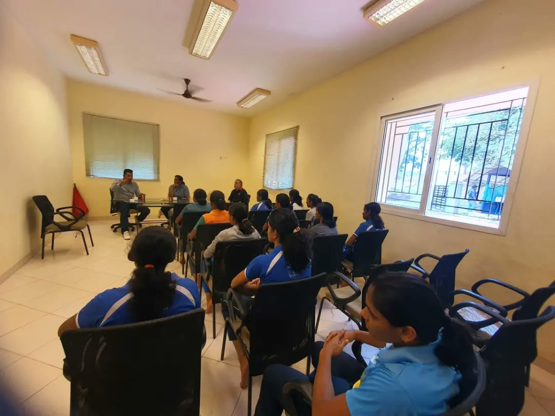 lalitwatts1's tweet photo. Visited the P T USHA SCHOOL OF ATHLETICS AND DISCUSSED THE ROAD AHEAD FOR INDIAN ATHLETICS AND ITS PROMOTION. @ PSPB https://t.co/uq9E4GeUrv