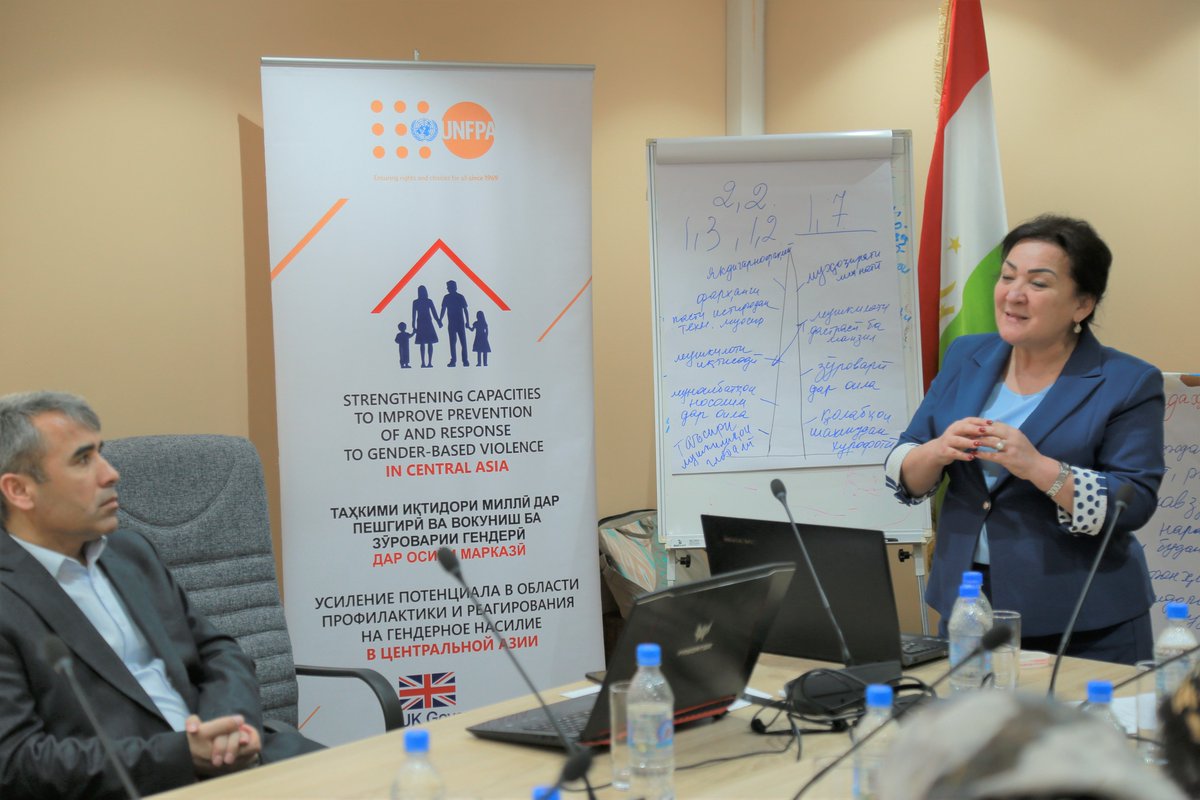 UNFPATajikistan's tweet photo. #UNFPA and #TFPA, with the UK Government financial support conducted training sessions for 120 women activists on family and healthy lifestyle issues. #UKGovernment; @UKinTajikistan https://t.co/HXqZff8J42