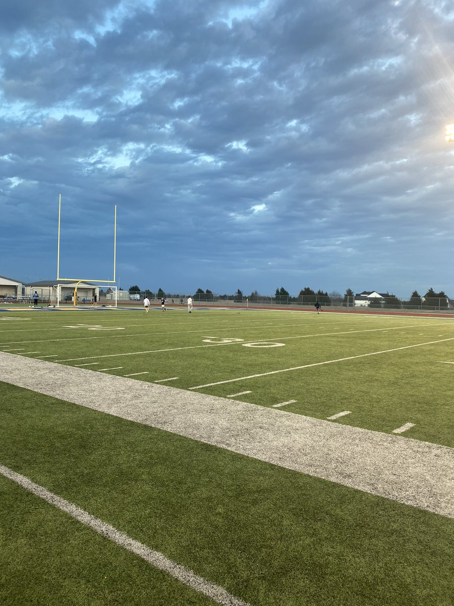 The Raiders with a dominant 5-0 win vs Mabank after a tough loss on Saturday. Goals: <a href="/Landonmdlp7/">Landon Marquez de la Plata</a> with a hat trick (3) <a href="/_nashaziz/">nash</a> &amp; <a href="/jsloan_07/">Jackson Sloan</a> Assists: Henry (2) <a href="/AdamHamad_10/">Adam Hamad</a> &amp; Ayay <a href="/jake_p2772/">Jake Pecina</a> &amp; the D with another shutout #D2W #HWPO 
<a href="/SunnyvaleISD/">Sunnyvale ISD</a> @LethalSoccer <a href="/tascosoccer/">TASCO</a>