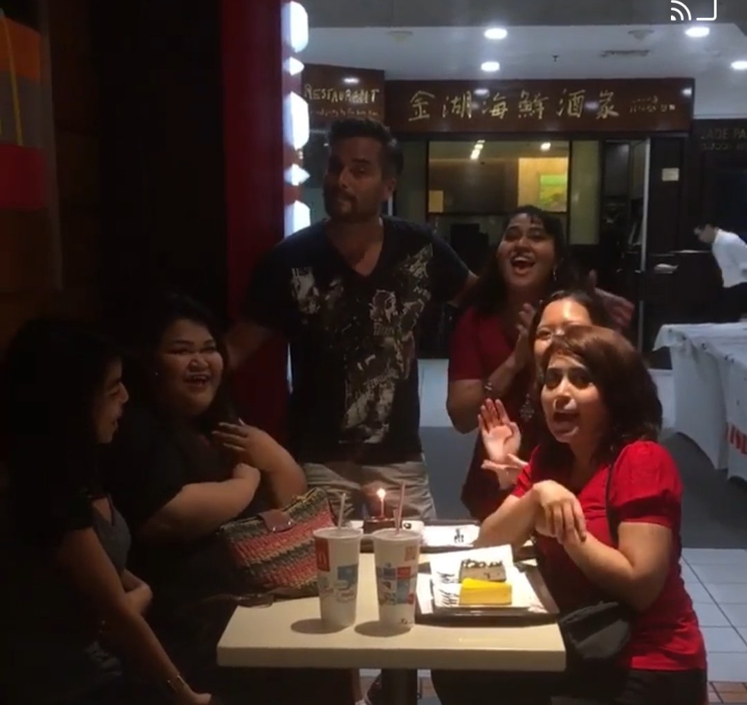 RoShaLLe tweet media