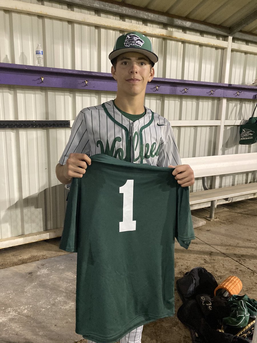 Clean Sweep for the @CedarParkBaseb1 teams tonight in our season opener vs a well coached <a href="/BaseballElgin/">Elgin Baseball</a> team. <a href="/KadeDavis01/">Kade Davis</a> is the #MuditaPOG WP, 4 IP, 3 K’s 2 hits; he was also 3-4 at the plate. 
#Mudita