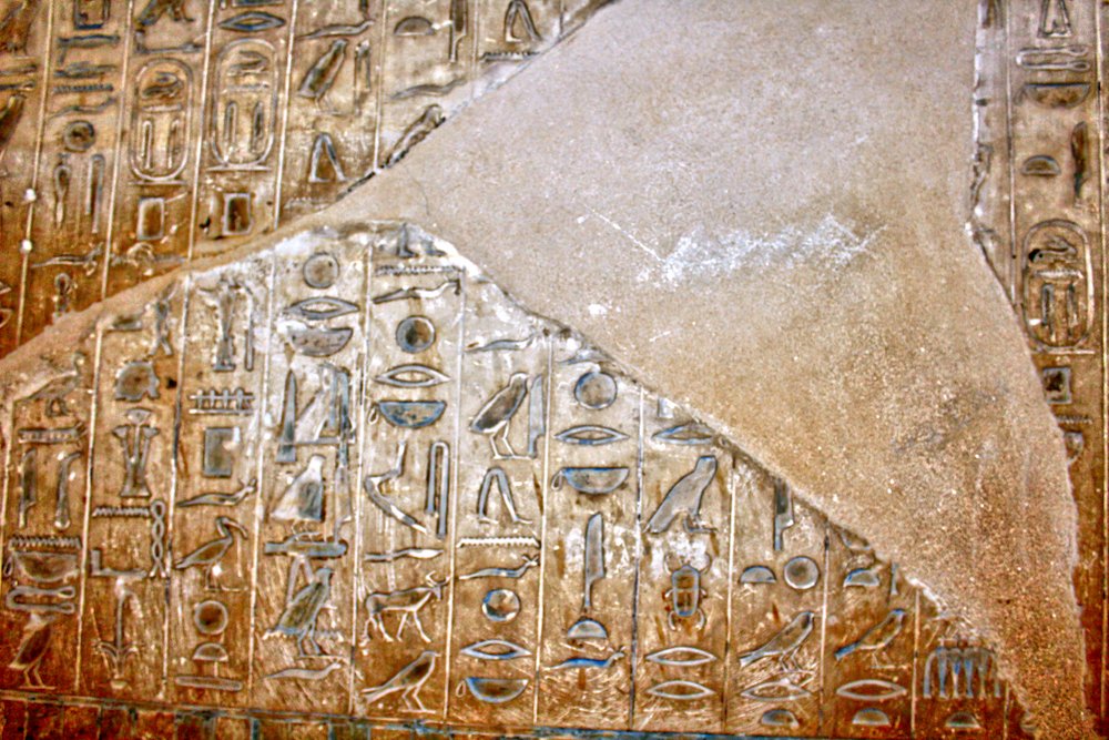 Patch work hieroglyphs
🔺
#egypt #egyption #ancientegypt #ancient #ancienthistory #hieroglyphs