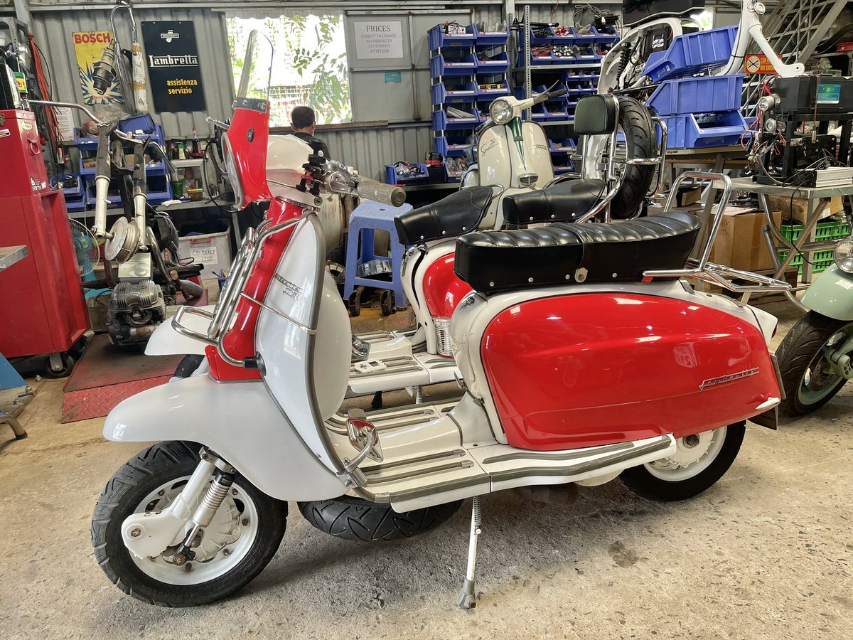 SSCvietnam's tweet photo. “The Sleeper” Li3 RB250 in for a few Targa Line Upgrades before an upcoming Vietnam road trip #RB250 #Li3 #TargaLine #Lambretta.it https://t.co/LEmeFXK498