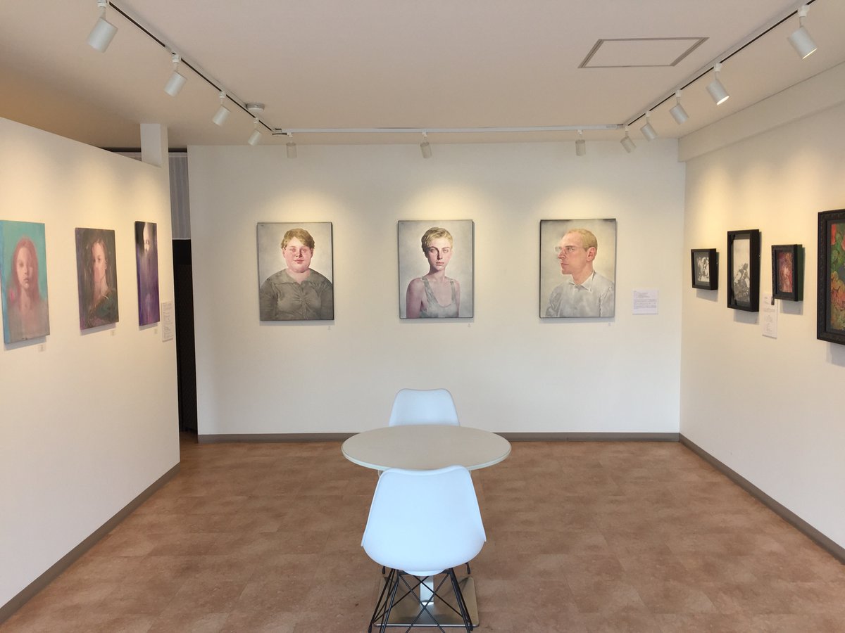 ArtImplexus's tweet photo. 写実絵画のさきがけ〜光と静けさに関する考察Ⅲ〜展示風景1
東北では、なかなか見る機会の少ない素晴らしい作家さん達です。
盛岡のインプレクサスアートギャラリーで3/12まで。
#盛岡ギャラリー
#岩手画廊
#写実絵画のさきがけ
#implexus art gallery https://t.co/wwhOHV65hj