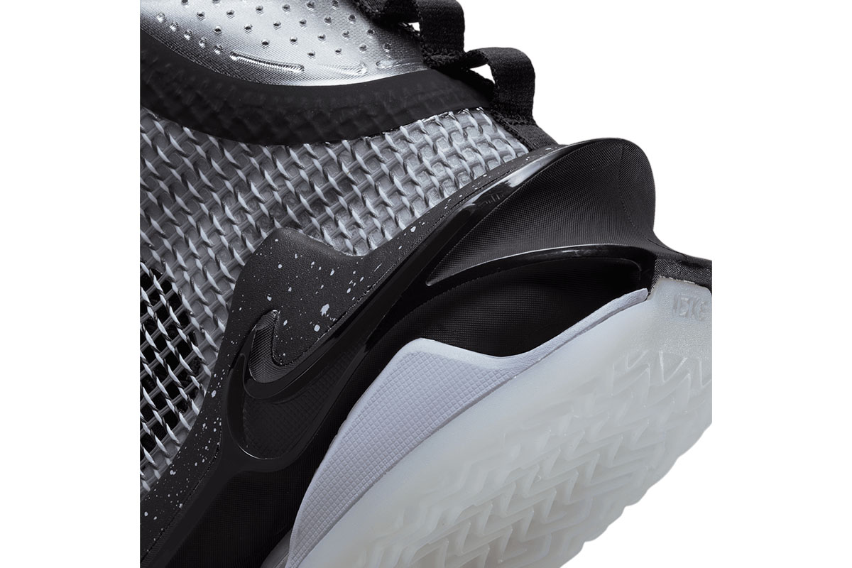 MSTOKYO1221's tweet photo. 【m-sports入荷情報】
NIKE Air Zoom G.T.Jump
■ナイキジャパン正規アカウント商品
■3月1日（火曜日）発売開始
■BLACK/GHOST-VAPOR GREEN-DARK GREY
■品番：CZ9907-001
■メーカー希望小売価格24,200円
#NIKE #GTJUMP #Basketball #mstokyo
通信販売はココから↓
https://t.co/zXpbL0Emy8 https://t.co/jfHpHPUi93