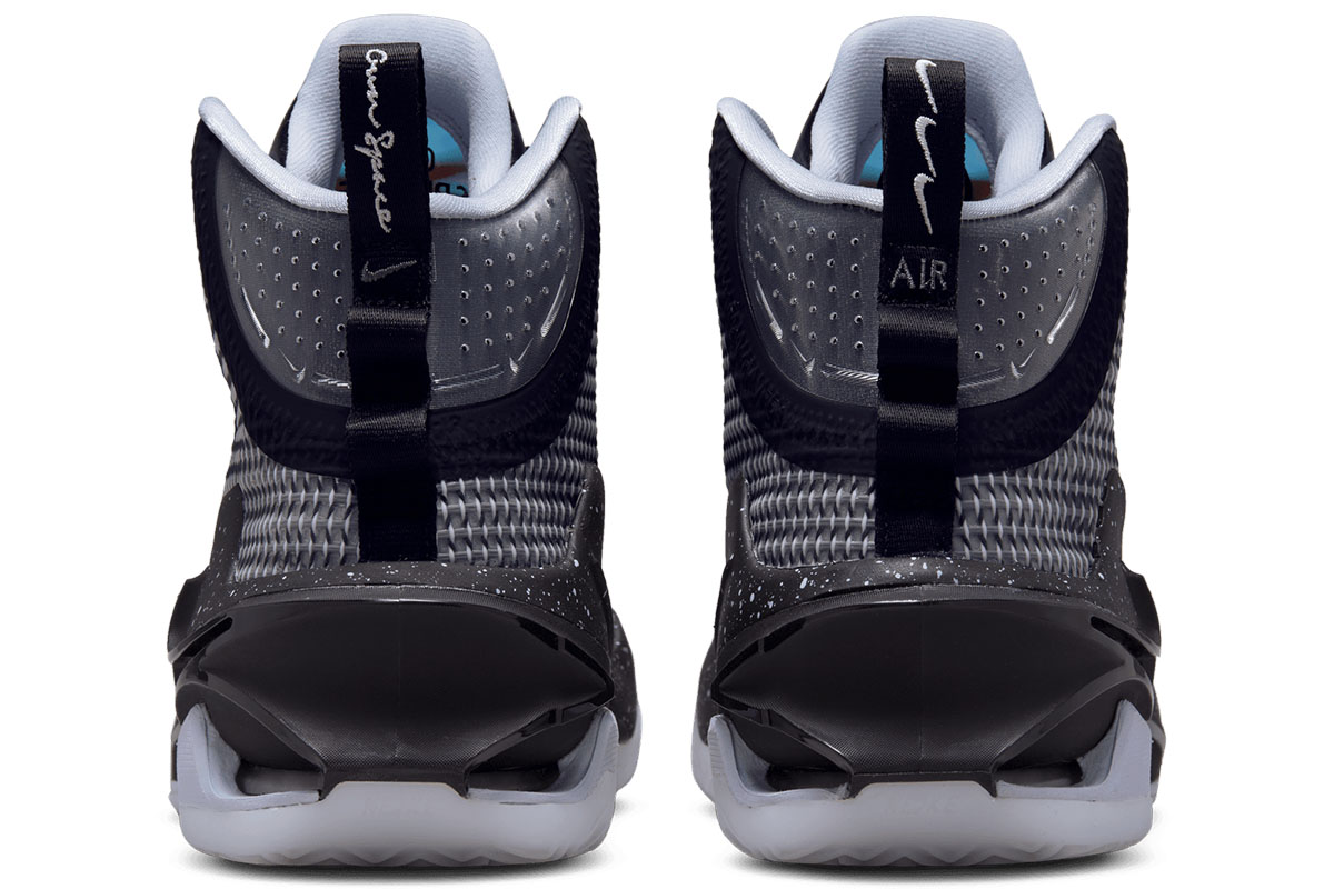 MSTOKYO1221's tweet photo. 【m-sports入荷情報】
NIKE Air Zoom G.T.Jump
■ナイキジャパン正規アカウント商品
■3月1日（火曜日）発売開始
■BLACK/GHOST-VAPOR GREEN-DARK GREY
■品番：CZ9907-001
■メーカー希望小売価格24,200円
#NIKE #GTJUMP #Basketball #mstokyo
通信販売はココから↓
https://t.co/zXpbL0Emy8 https://t.co/jfHpHPUi93