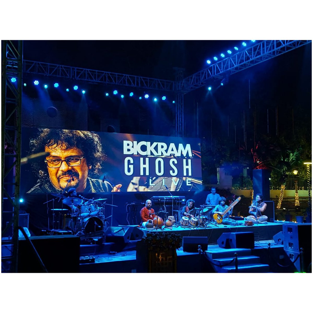 _AngeJor's tweet photo. Cherishing moments from the grand launch of the 'Vande Bharatam' song at #IGNCA, Delhi.
A melodic evening in collaboration with @rickykej and my band #Rhythmscape. 
#AmritBhasha #AmritMahotsav #InternationalMotherLanguageDay #MainBharatHoon https://t.co/fg4YbuksKX