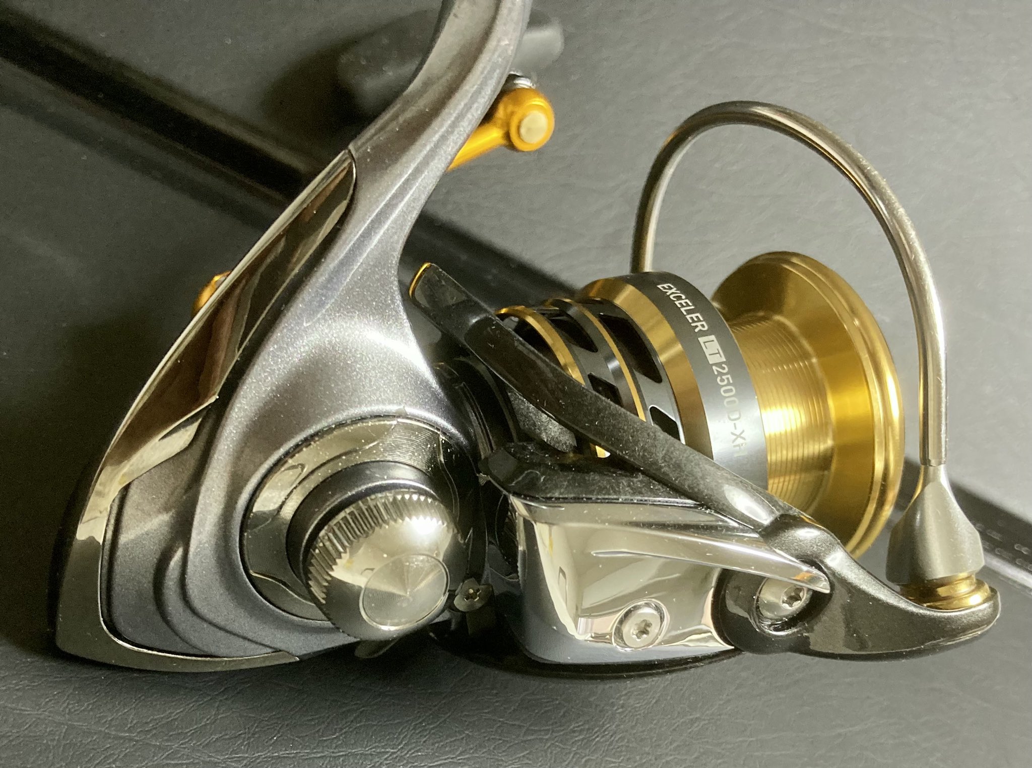 ダイワ ｄａｉｗａ １７ ｅｘｃｅｌｅｒ エクセラー ２００４ｈ スピニングリール Shapefm Dk